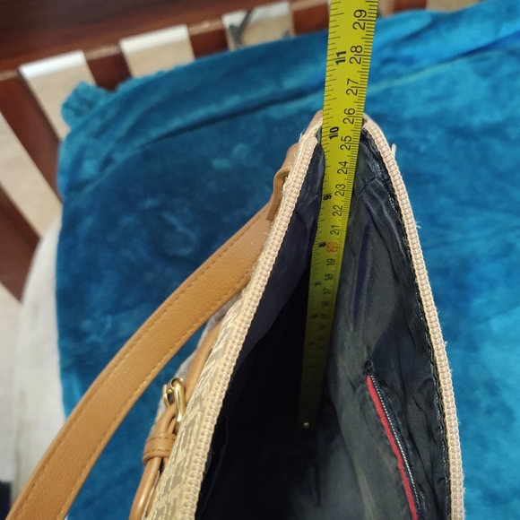 Tommy Hilfiger Purse/Shoulder Bag, NwoT. - Picture 5 of 8